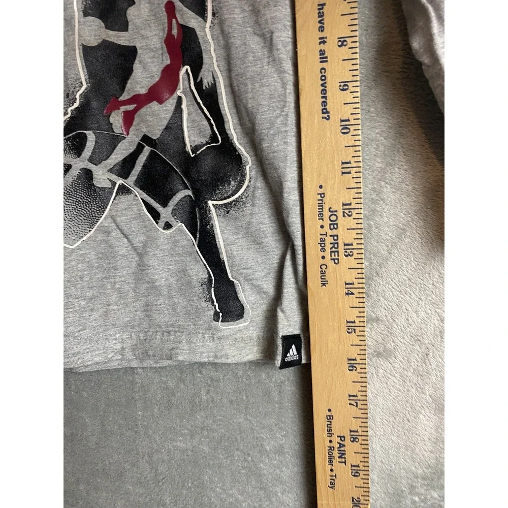 Adidas Kids Size 4 Long Sleeve Grey Graphic T-Shirt